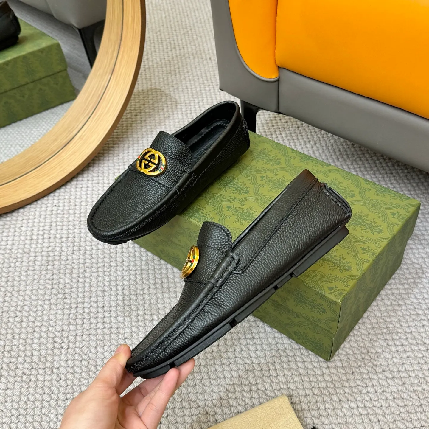 Men's shoes 💰420 (Yangli) Gucci* - the top version of Gucci classic beanie shoes! It is made of imported original cowhide and has a comfortable first layer of sheepskin lining! Original wear-resistant rubber outsole! High quality products! Size 38-46, with shoe dial, cloth bag, card